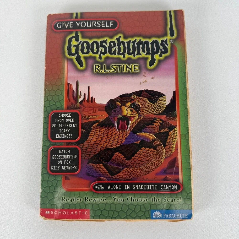 Alone in Snakebite Canyon (Give Yourself Goosebumps - 26)‎ Paperback R.L. STINE
